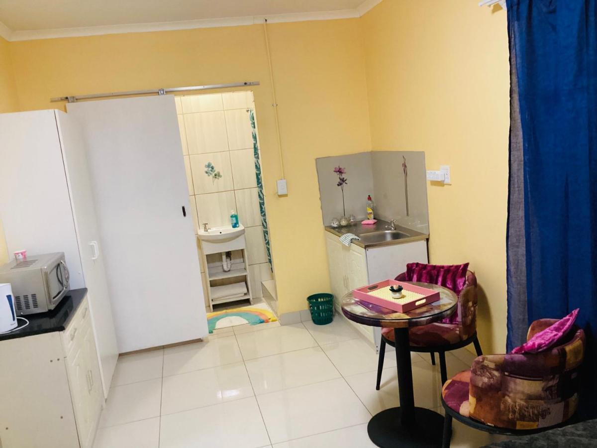 קייפטאון Mowetu Guest House מראה חיצוני תמונה