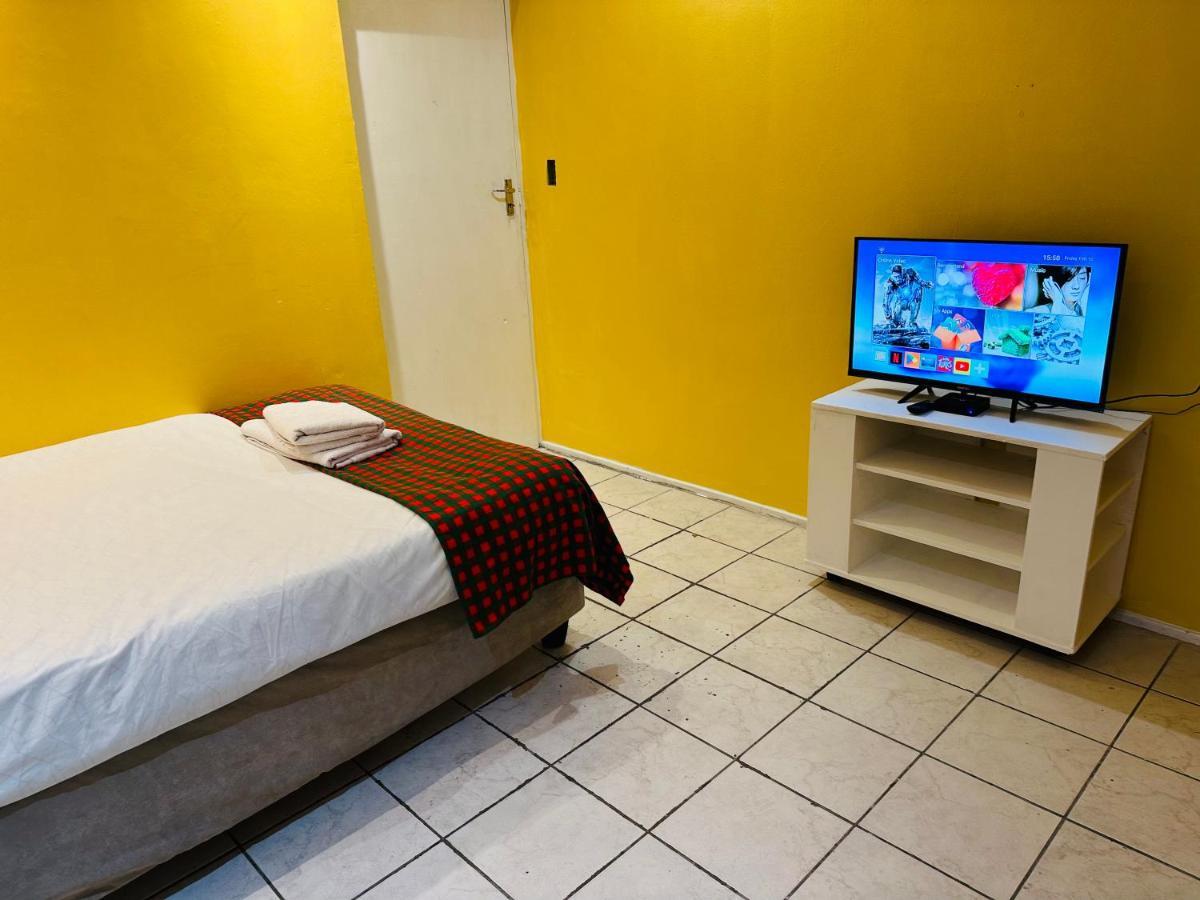 קייפטאון Mowetu Guest House מראה חיצוני תמונה